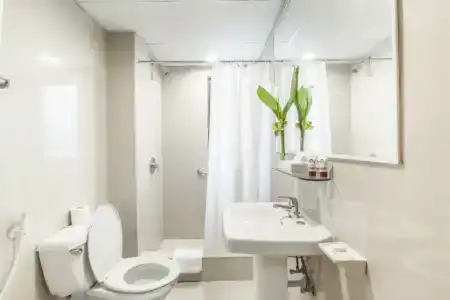 Golden Sands Apartments - 17