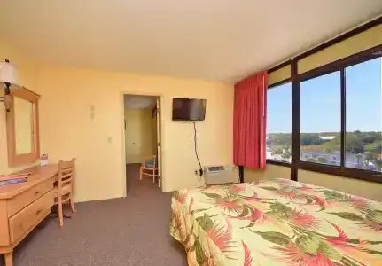 Holiday Sands North "On the Boardwalk" - 6