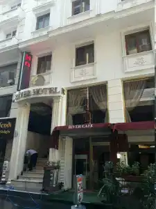Istanbul River - 38