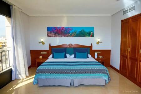 Zentral Center - Adults only - 88