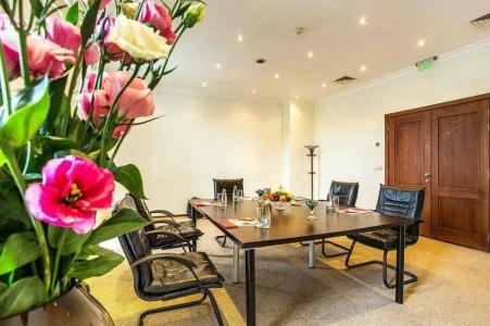 Ramada by Wyndham Sofia City Center - 48