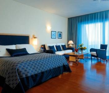 Grand Resort Lagonissi - 17