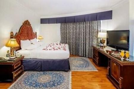 Grand Excelsior - Bur Dubai - 90