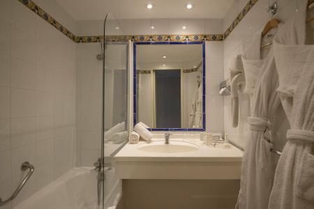 Amarante Cannes - 79