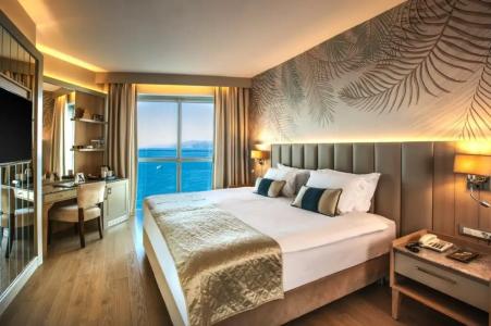 Charisma De Luxe - 94