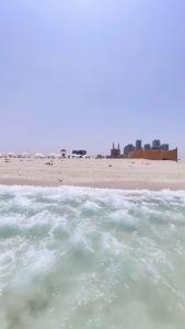 Ramada & Suites by Wyndham Ajman - 99