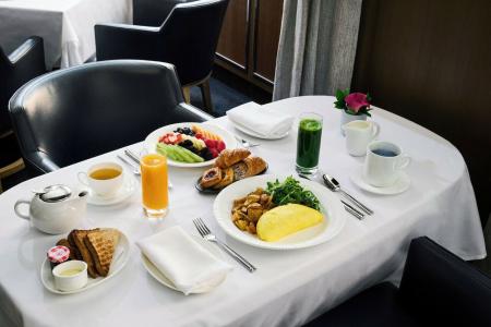 Loews Regency New York - 54