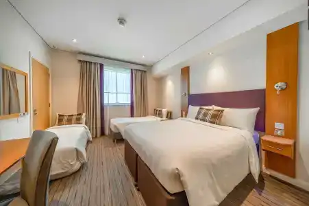 Premier Inn Dubai International Airport - 43