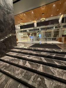 Grand Cosmopolitan - 70