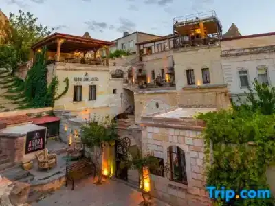 Adora Cave Suites - - 0