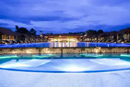 Le Menara Khao Lak - 10