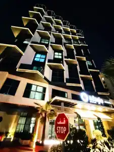 Adagio Premium The Palm - 80