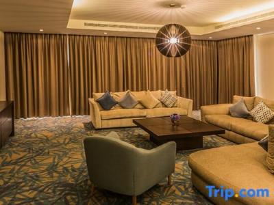 MENA Plaza Albarsha At The Mall - 50