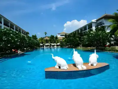 Naithonburi Beach Resort - SHA Extra Plus - 17