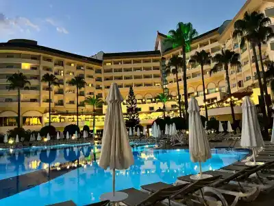 Grand Nar Adults Only - 68