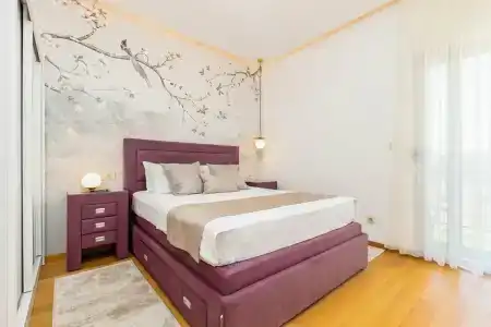 Apart M.S. KATUNJANIN - 43