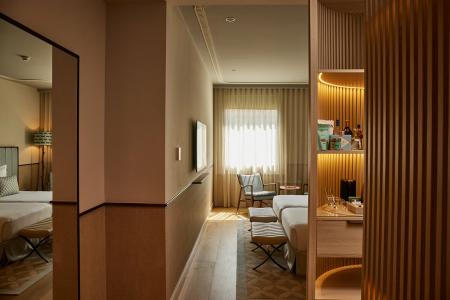 Grand Central, Small Luxurys - 84