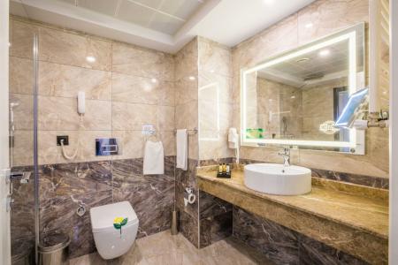 Karpalas City & Spa - 25