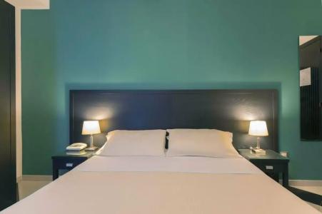 Executive Business - 36