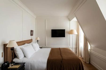 Hôtel Balzac - 68