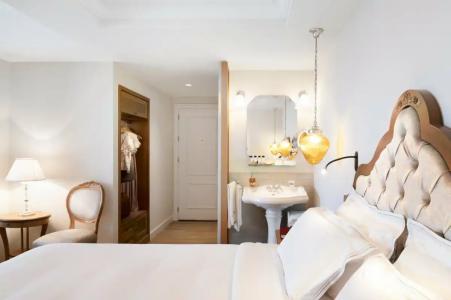 Legacy Gastro Suites - 91