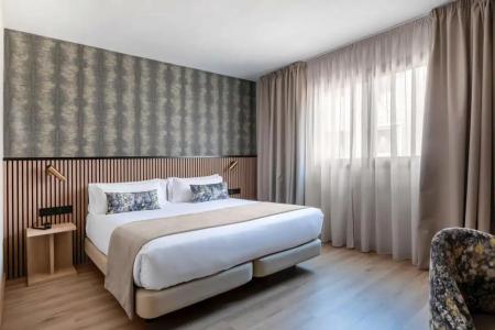 Rafaelhoteles Piramides - 41
