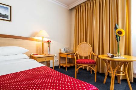 Ramada by Wyndham Sofia City Center - 51