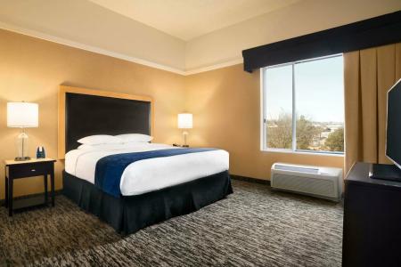 DoubleTree by Hilton Oklahoma City Airport - 27