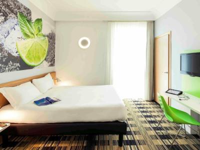 Ibis Styles Napoli Garibaldi - 60
