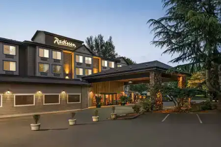 Radisson Portland Airport