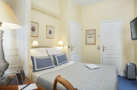 Relais Du Louvre - 50