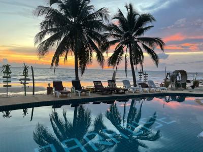 Lanta Paradise Beach Resort - 7