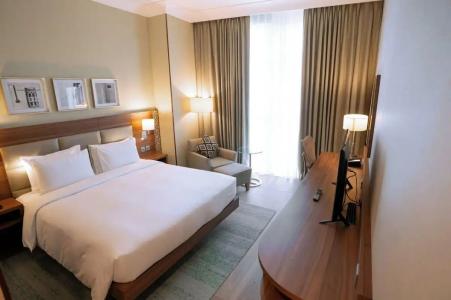 Hilton Garden Inn Dubai Al Muraqabat - Deira - 60