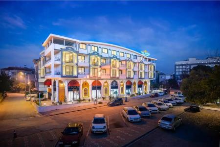 The Sansa & Spa - 14