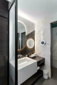 Hyatt Centric Jumeirah - 81