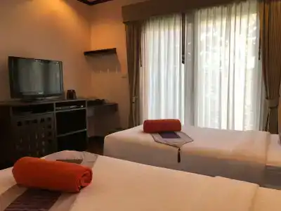 Kanok Buri Resort - 14