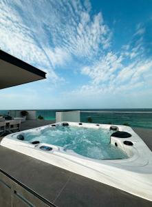 Nikki Beach Resort & Spa Dubai - 24
