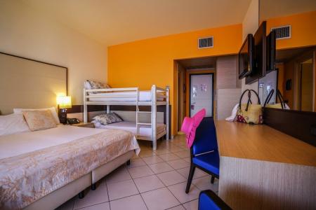 GH Avalon Sikani - 41