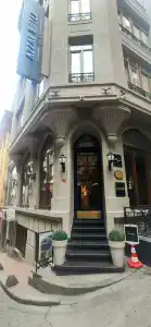 Azzap Galata - 37