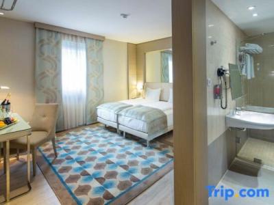 TITANIC Comfort Mitte - 51