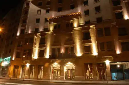 Alameda Palace