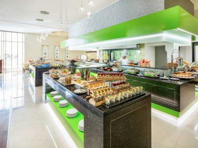Novotel World Trade Centre Dubai - 99