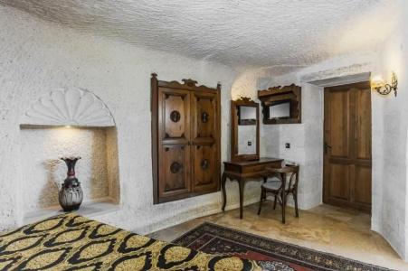 Phocas Cave Suites - 45