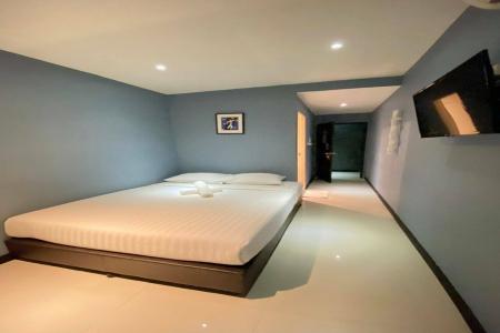 The Little Pig Sukhumvit - 28