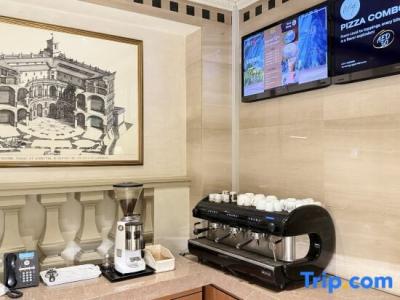 Grand Excelsior Deira - 40