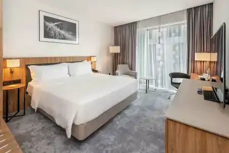 Hilton Garden Inn Vilnius City Centre - 1