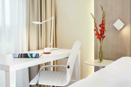 NH Collection Hamburg City - 38