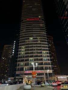 Mövenpick Jumeirah Lakes Towers Dubai - 18
