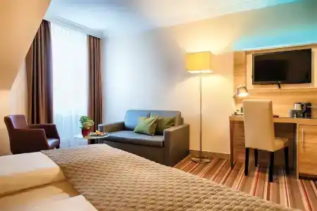 Leonardo Hamburg Stillhorn - 69