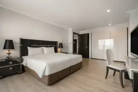 Sirin Exclusive & Residence Pattaya - 57